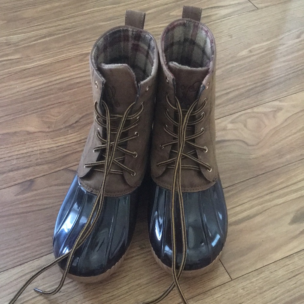 Water Resistant Duck Boots 🦆